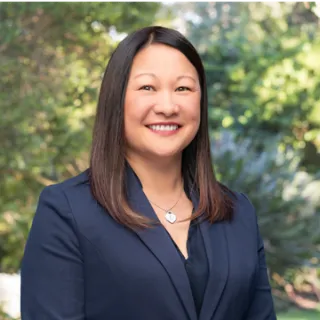 Loretta Khoo - Real Estate Agent