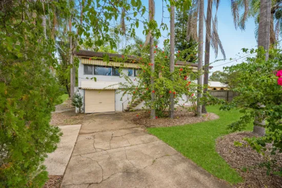 Huge Flat Block with Highset Home  Endless Potential on 1,938m²