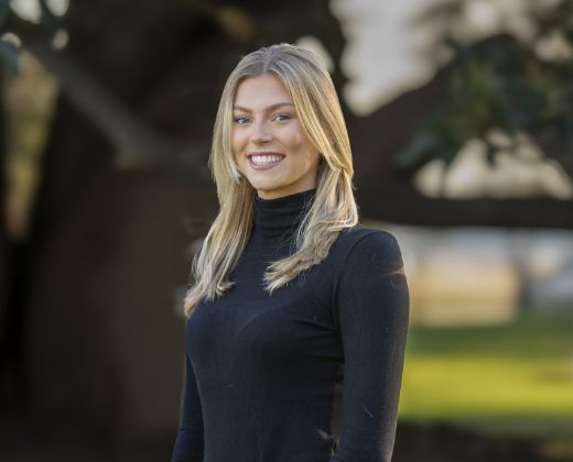 Louise Albrighton - Real Estate Agent at Ray White - ALTONA
