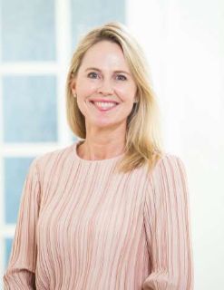 Louise Sanderson - Real Estate Agent