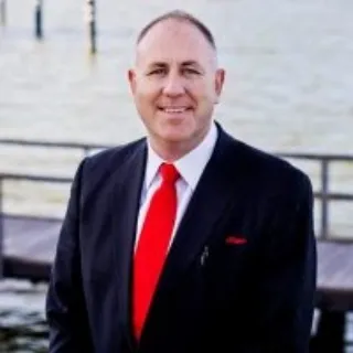 Lucas  Bradley - Real Estate Agent