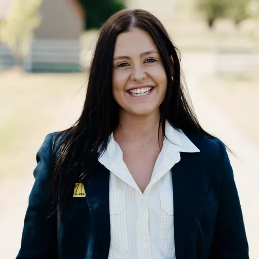 Lucy Nell - Real Estate Agent at Ray White Rural Townsend Real Estate