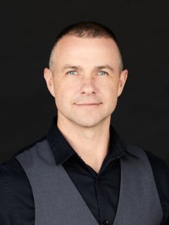 Luke Elwin - Real Estate Agent