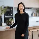 Luna Tian - Real Estate Agent From - McGrath - Box Hill   