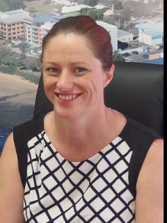 Lyn Davis - Real Estate Agent