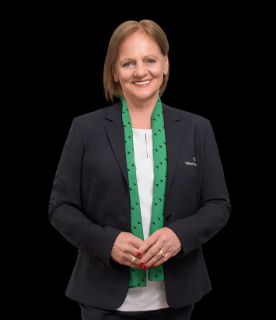 Lynne Steinhauer - Real Estate Agent