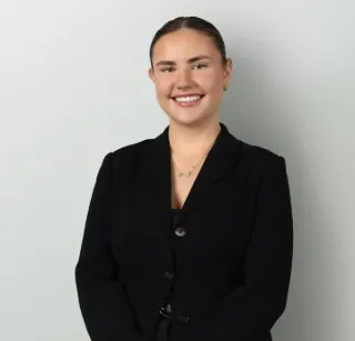 Madison Bech - Real Estate Agent