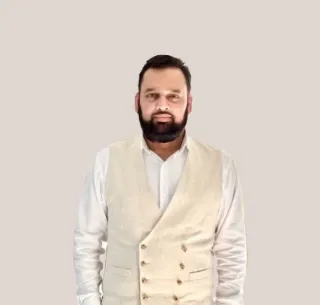 Mahi  Masud - Real Estate Agent