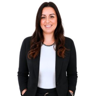 Mahie Dux - Real Estate Agent