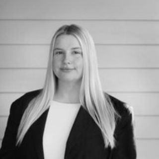 Erin Butterfield - Real Estate Agent
