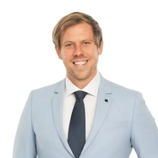 Sam  Holt - Real Estate Agent at One Stop Property - Cairns