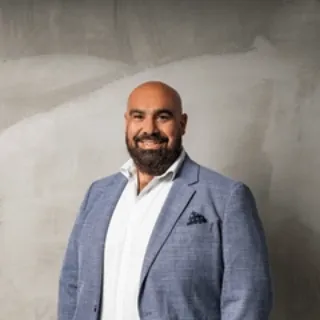 Phillip Vella - Real Estate Agent
