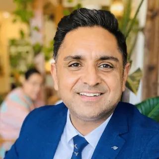 Raj  Mangat - Real Estate Agent