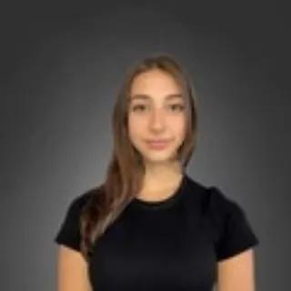 Giulia Battisti - Real Estate Agent