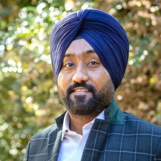 Param Singh - Real Estate Agent at Ray White - Albury North 