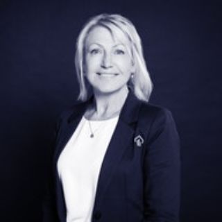 Wendy Hotchkiss - Real Estate Agent