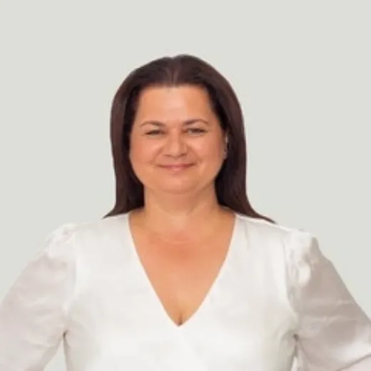 Helen Makrillos - Real Estate Agent at Raine and Horne - Sans Souci 