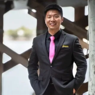 Lou Zhang - Real Estate Agent