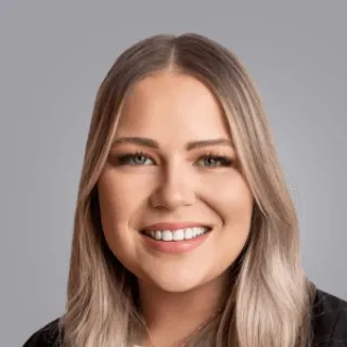 Stacey  Woodfield - Real Estate Agent