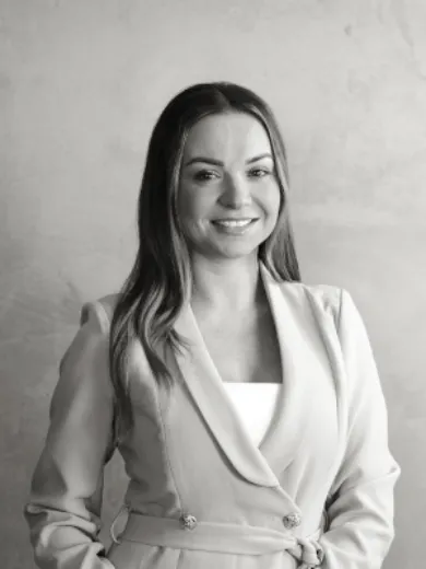Ashleigh Mendicino - Real Estate Agent at Sanders Property Agents