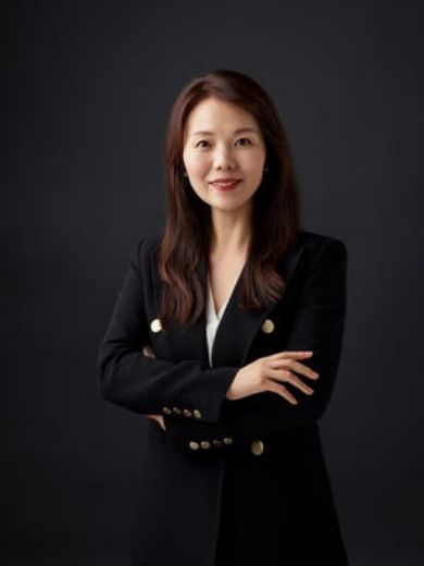 Casey Wang - Real Estate Agent at Buxton Wheelers Hill - -