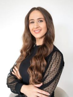 Natalie Karaminovski - Real Estate Agent