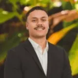 Zinny Mcleod - Real Estate Agent From - STRUD Property 