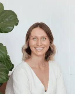 Sarah Kornel - Real Estate Agent