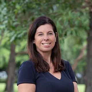 Lesley Draper - Real Estate Agent