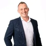 Michael Oxford - Real Estate Agent From - Professionals Cairns Beaches - Smithfield