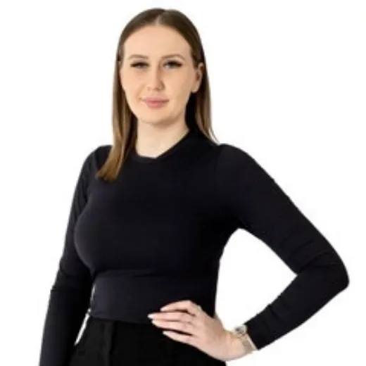 Molly Yuille - Real Estate Agent at Thomson - Malvern