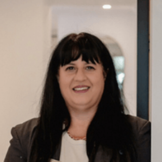 Joanne Blunt - Real Estate Agent