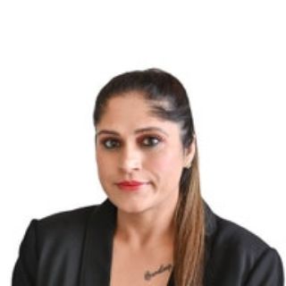 Silky Jolly - Real Estate Agent
