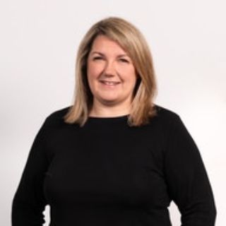 Lisa Cutri - Real Estate Agent