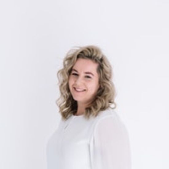 Ashlea Macbeth - Real Estate Agent at LJ Hooker Lake Macquarie - Warners Bay