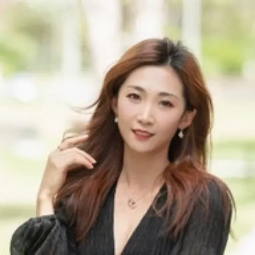 Fiona Zhao - Real Estate Agent at Klover Property