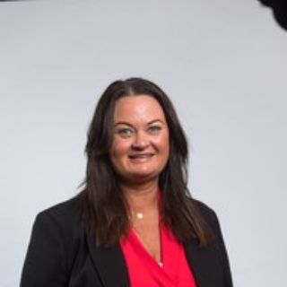 Sandra Benny - Real Estate Agent