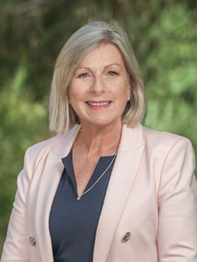 Mandy Edge - Real Estate Agent at Jellis Craig - Eltham