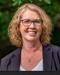 Mandy Reed - Real Estate Agent
