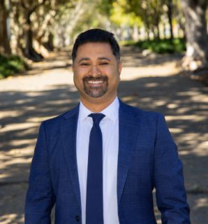 Manu Mathew - Real Estate Agent