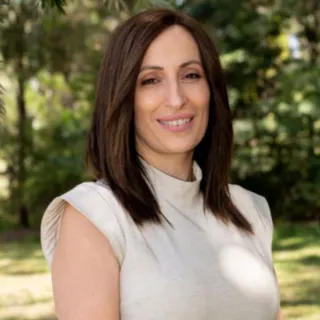 Mary Khalil - Real Estate Agent