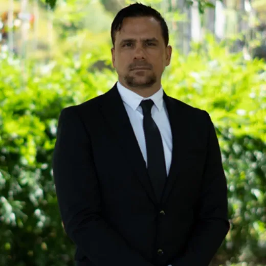 Mateen Khan - Real Estate Agent at YONG - Real Estate