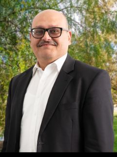 Max Attalla - Real Estate Agent