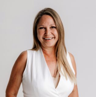 Megan Acutt - Real Estate Agent