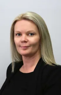 Melanie Pitts - Real Estate Agent