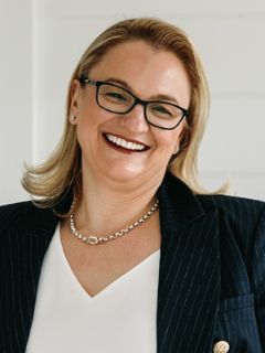 Melanie Sommers - Real Estate Agent