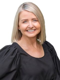 Melissa Brown - Real Estate Agent