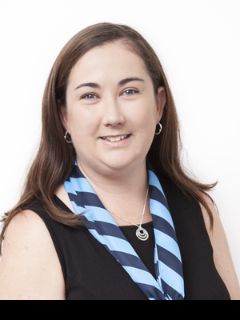 Mia Johansen - Real Estate Agent