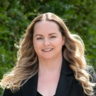 Michelle Hartshorn - Real Estate Agent
