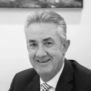 Michael Yujnovich - Real Estate Agent